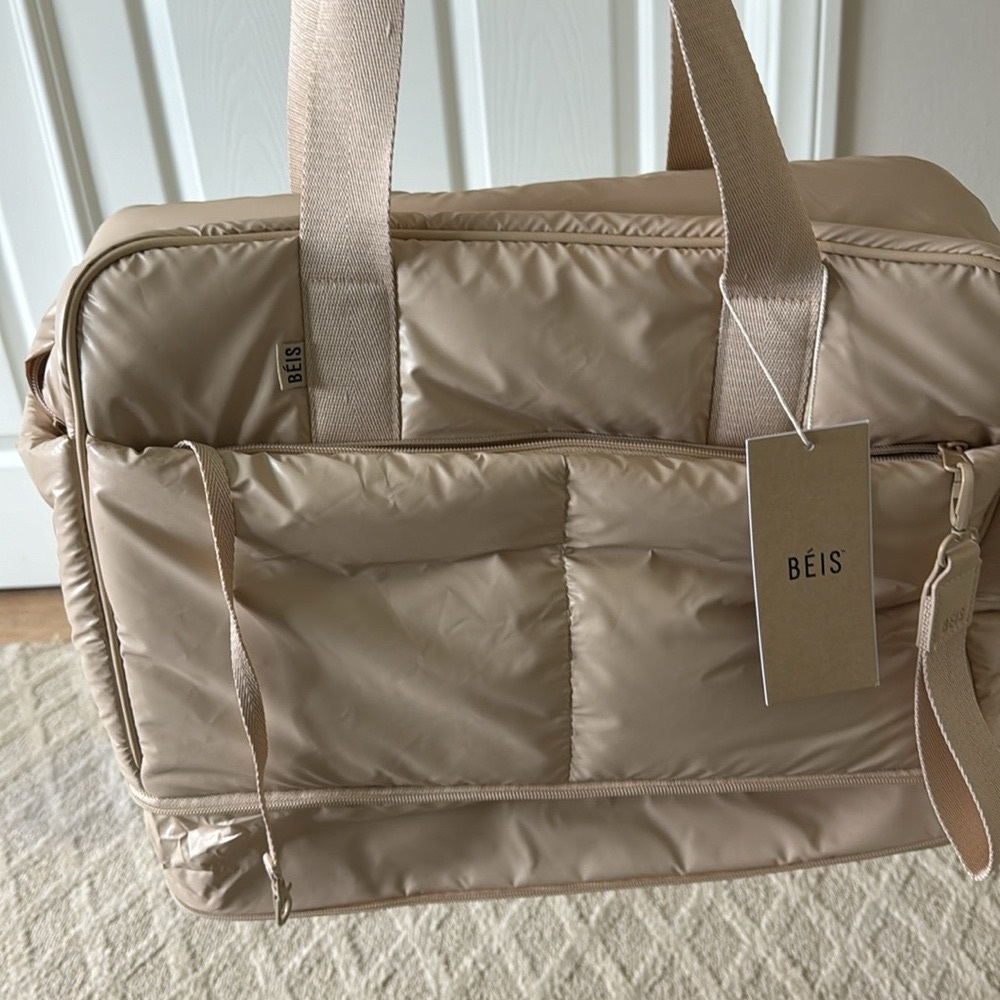 BEIS Expandable Puff Duffle in cream NWT